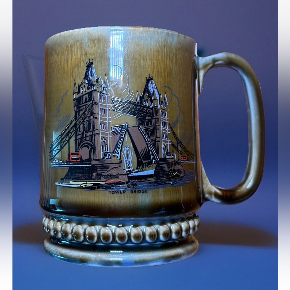 25% SALE! Wade Ireland MCM London Tower Bridge Porcelain Mug Green Blue VTG